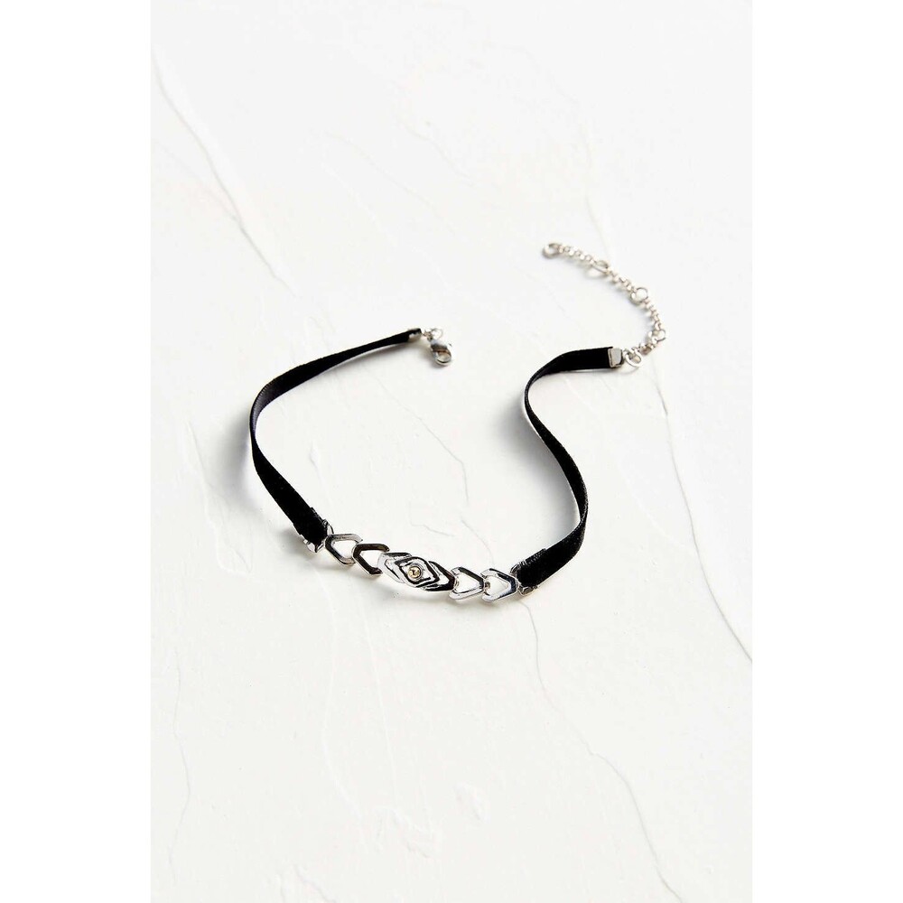 Urban Outfitters Madge Velvet Choker Choker NWT $45 Black Silver